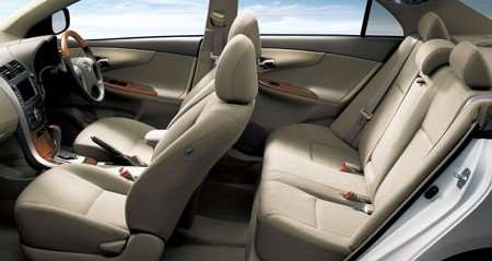 P3 Corolla Axio big cabin confortable car buy from Japanese car auctions