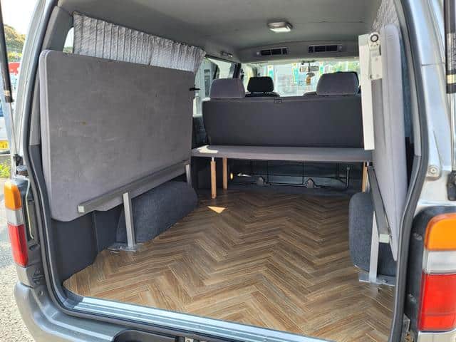 Hiace imported from us here in Japan, you're looking at the 2.8 liter Diesel straight four or the 3.0 liter Diesel straight four