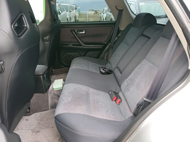 2000 Nissan Stagea 260RS Autech Version second row