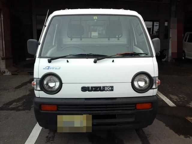 Interview with Scott Part 2 PHOTO 4 Suzuki Carry Minitruck 4WD over 25 years old for easy import to America. Cheap working truck