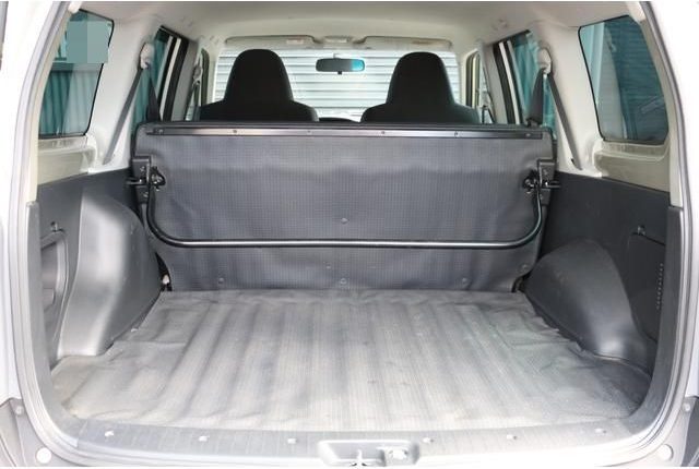 Big load space in Probox Van DX. Easy to load, easy to clean. Want to import from Japan