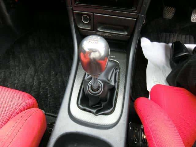 S and E Honda Integra R-Type DC-5 In Text Photo 4. 5 speed DC-2 trans. Buy direct from Japan with JCD