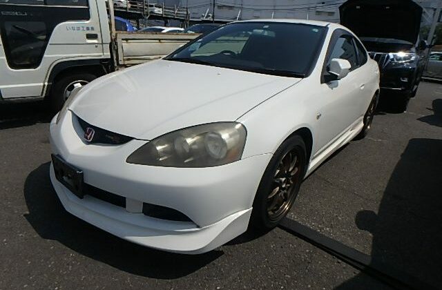 1-Honda-Integra-R-Type-DC-5-imported-direct-from-Japan-to-Canada-via-New-Westminster-640x456