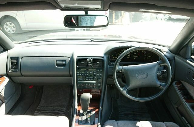 16-Toyota-Celsior-UCF-10-Body-Type-Lexus-LS400-640x456