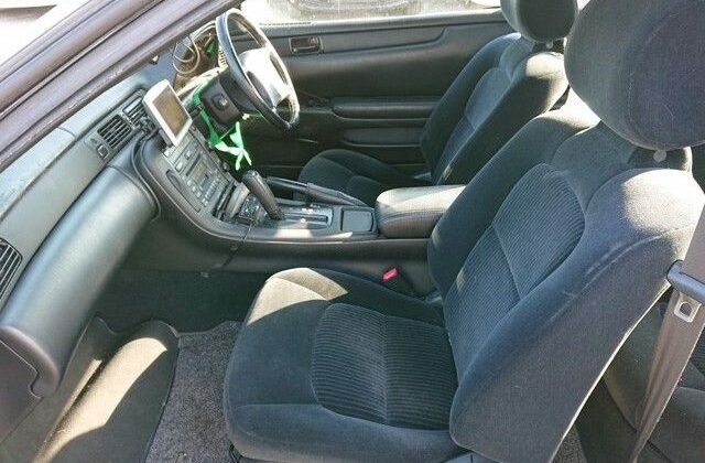 16-Toyota-Soarer-Z30-LexusSC300-imported-direct-from-Japan-to-Ireland.-Luxury-cockpit-passenger-side--640x456