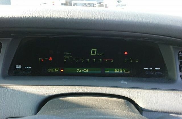 17-Three-Liter-Crown-Majesta-JZS-140-Series-digital-instrument-cluster