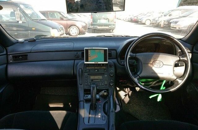 17-Toyota-Soarer-Z30-LexusSC300-imported-direct-from-Japan-to-Ireland.-Cockpit-view.-Beautiful-interior-640x456 (1)
