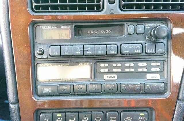 19-Celica-GT-4-GT-Four-1994-from-Japan.-Japanese-Supercar.-Car-came-with-stock-original-Toyota-Audio-System.-Wood-panel-surround-640x456