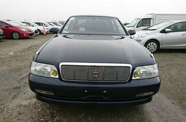 1994-Crown-Majesta-01-640x456