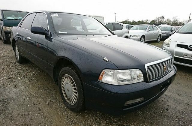 1994-Crown-Majesta-02-640x456