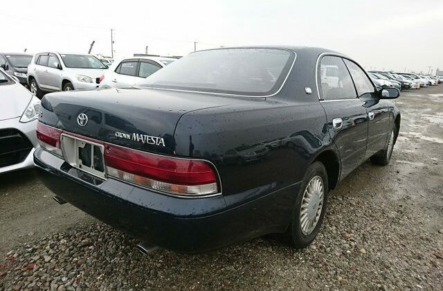 1994-Crown-Majesta-04-640x456