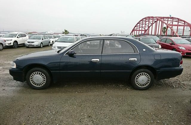 1994-Crown-Majesta-07-640x456