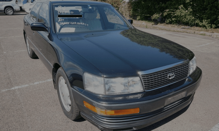 2-Toyota-Celsior-UCF-10-Body-Type-Lexus-LS400-702x456