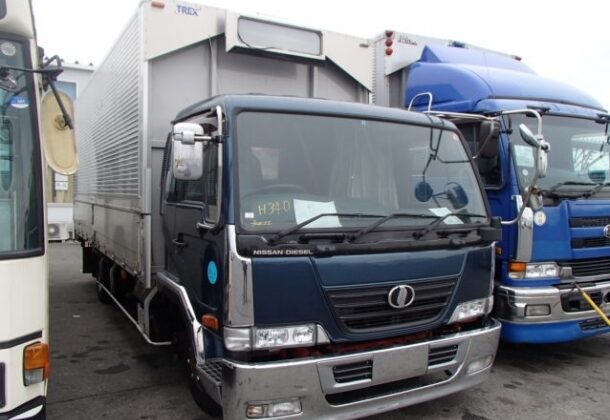 2005-Nissan-UD-Condor-5-ton-Wing-Opening-Truck-Import-from-Japan.-Best-Box-Van-for-Side-Loading