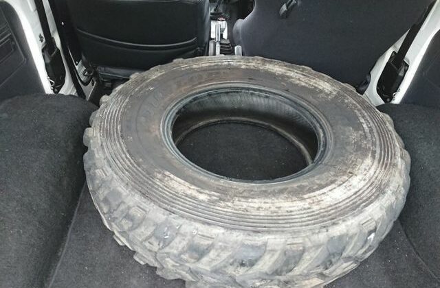 25-1993-Suzuki-Jimny-tuners-dream-spare-mudder-tire