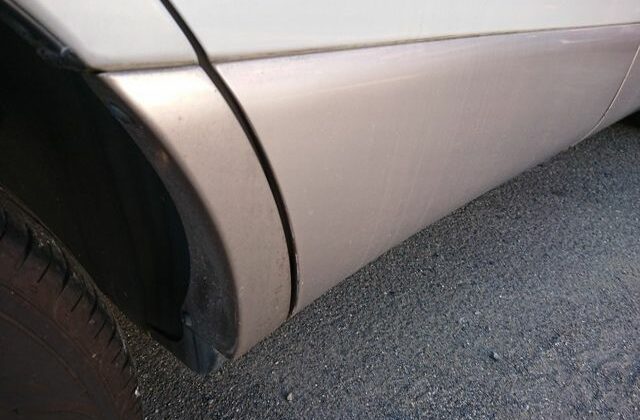 28-Three-Liter-Crown-Majesta-JZS-140-Series-wheel-arches-sound