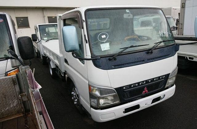 3-2006-Mitsubishi-Canter-Dump-Truck.-Clean-used-Dump-truck