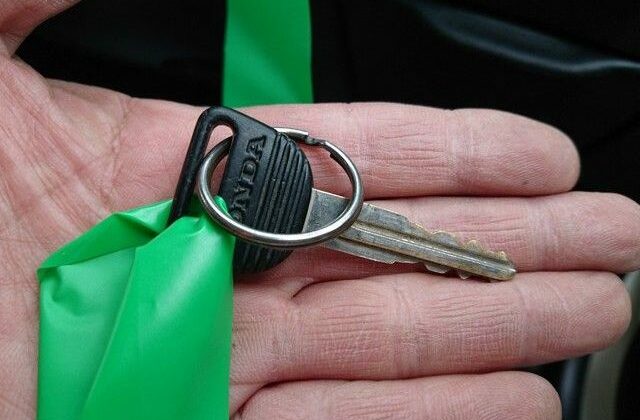 34-Integra-R-Type-import-from-Japan-to-USA-by-Japan-Car-Direct.-The-key-is-yours--640x456