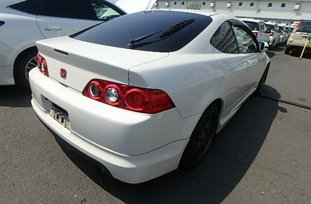 4-Honda-Integra-Type-R-DC-5-chassis.-Clean-used-Integra-DC-5-bought-in-Japan-self-import-via-JCD-640x456