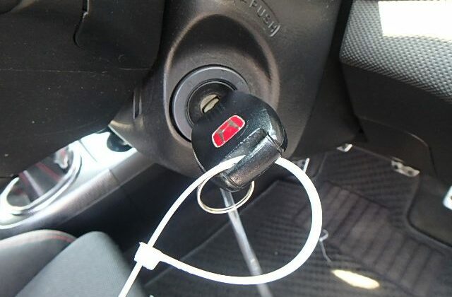 9-I-want-to-import-used-a-DC-5-from-Japan.-Clean-car-only.-Low-miles.-Here-are-my-keys-640x456