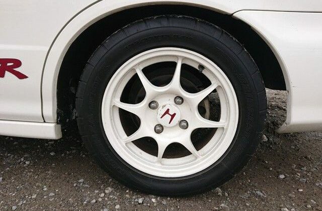 9-Integra-R-Type-self-import-direct-from-Japan-to-USA.-1996-car-easy-to-import-to-USA-or-Australia.-Japan-Car-Direct-640x456