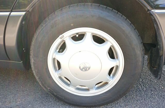 9-Toyota-Celsior-UCF-10-Body-Type-Lexus-LS400-640x456