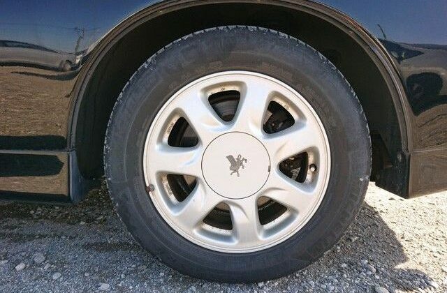 9-Toyota-Soarer-Z30-LexusSC300-1996-car-imported-direct-from-Japan-via-JCD.-Original-Lexus-wheels-640x456