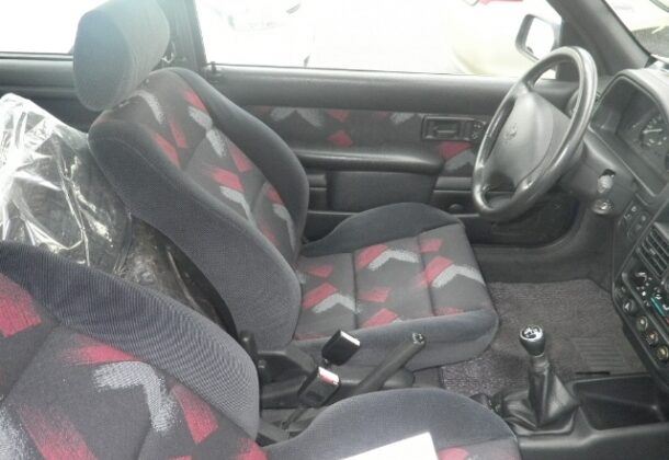 Cheap-and-clean-left-hand-drive-used-cars-from-Japan.-Clean-interior