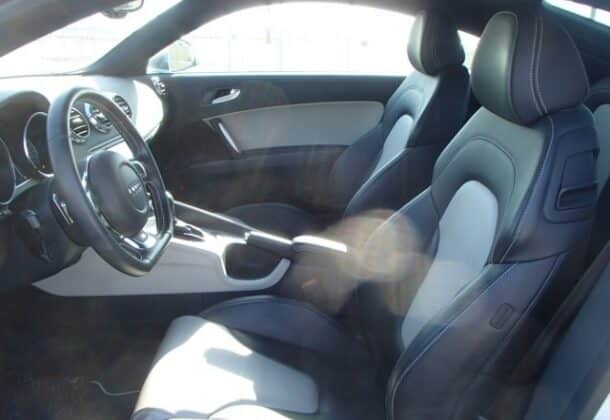 Super-Clean-Used-Audi-bought-in-Japan.-Cockpit-all-clean-and-in-good-condition.-Car-treasu