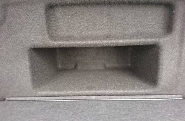 WBAKX61060C782208_13_vga-640x456