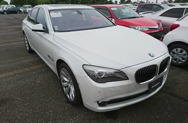 WBAKX61060C782208_1_vga-640x456