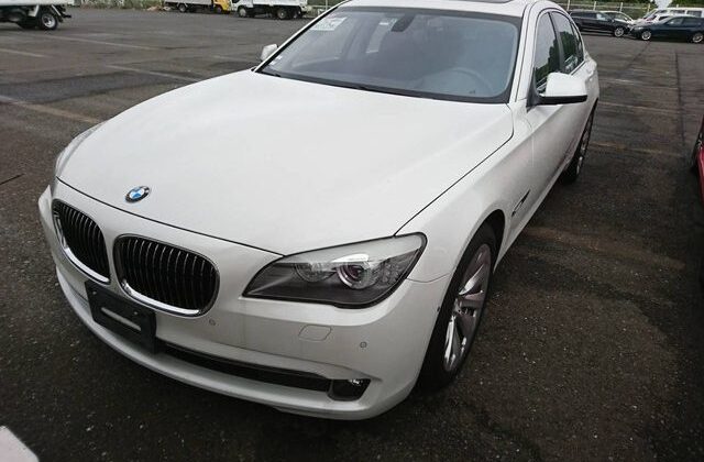 WBAKX61060C782208_2_vga-640x456