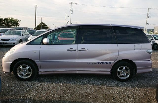 toyota-estima-hybrid-2002-07-640x456
