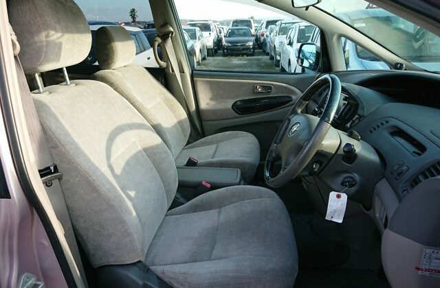 toyota-estima-hybrid-2002-08-640x456