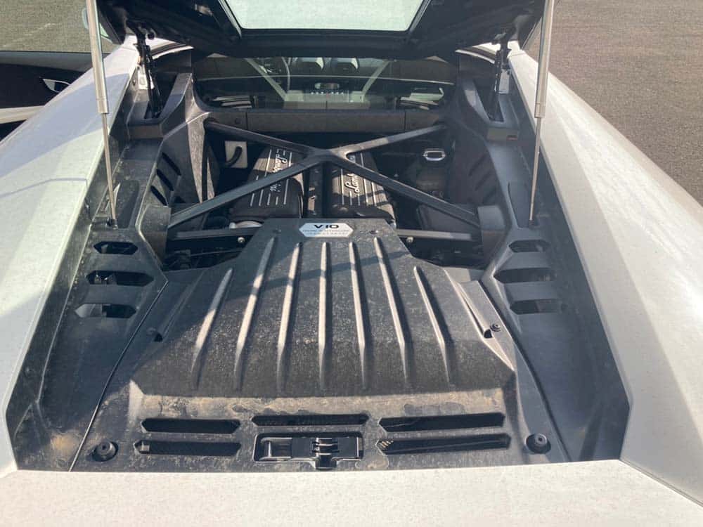 Get a Lamborghini Huracan a supercar in excellent condition from japanese car auctions