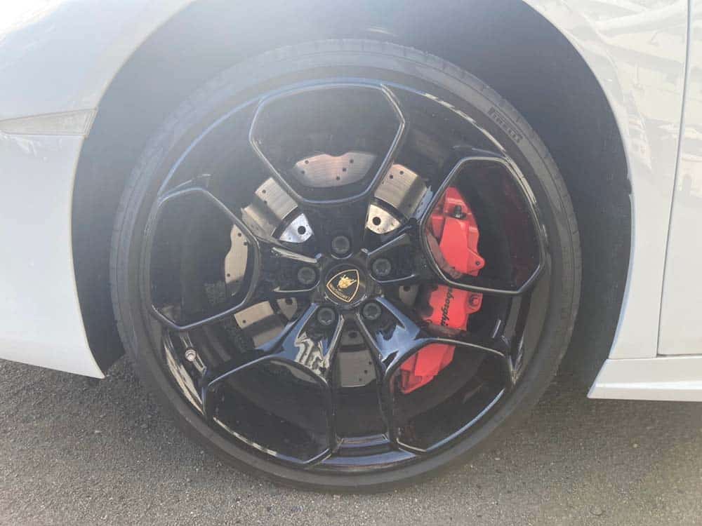 I want to find a Lamborghini Huracan in good condition with original paint to import