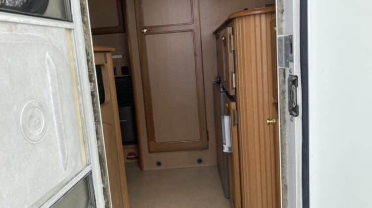 1998 Toyota Camroad motorhome