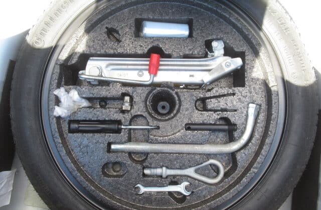 My clean used Audi TT from Japan came with all emergency tools in good order