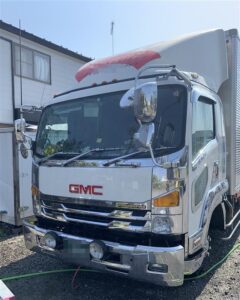 Isuzu elf GMC forward front grill shot