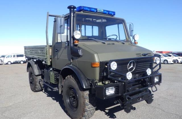 Mercedes-Benz Unimog, Unimog 4x4, Off-Road Truck, Heavy-Duty Workhorse, Classic Unimog, Import Unimog from Japan, Japanese Truck Auction, Expedition Vehicle, Buy Unimog from Japan, Japan Car Direct