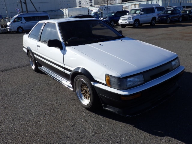 Toyota Corolla Levin AE86, Used Toyota Corolla Levin AE86, Toyota Corolla Levin AE86 for sale, Buy Toyota Corolla Levin AE86 Japan, Japan car auction, Initial D car, Japanese used cars, Export cars from Japan, JDM cars, Japan Car Direct