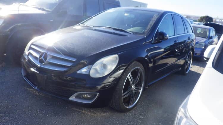 Mercedes-Benz R500, R500 Luxury Wagon, Mercedes R-Class, R500 for Sale, Luxury Family Vehicle, German Engineering, Import R500 from Japan, Japanese Car Auction, Buy Mercedes R500 from Japan, Japan Car Direct